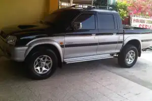 Mitsubishi L200 2001 4 x 4 Turbo Diesel 