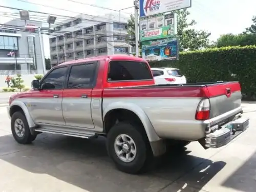 Mitsubishi L200 d 2001