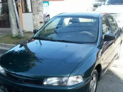 Mitsubishi Lancer  1996