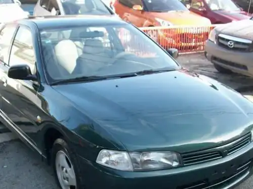 Mitsubishi Lancer  1996