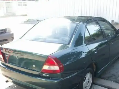 Mitsubishi Lancer  1996