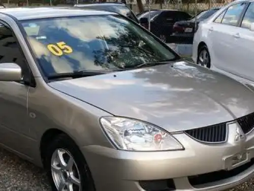 Mitsubishi Lancer  2005