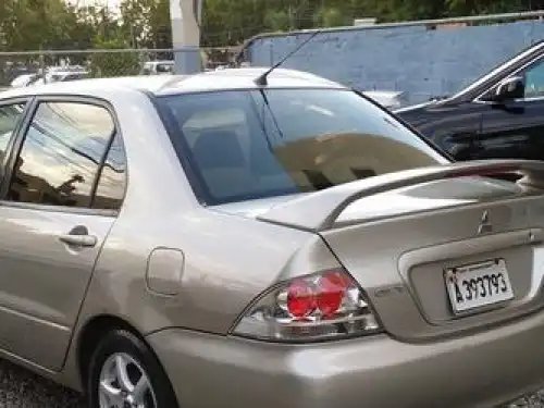 Mitsubishi Lancer  2005