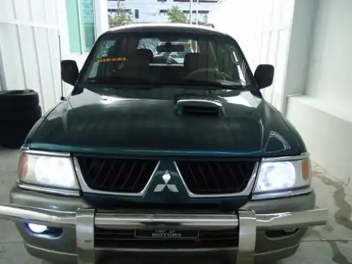 Mitsubishi Lancer  2005