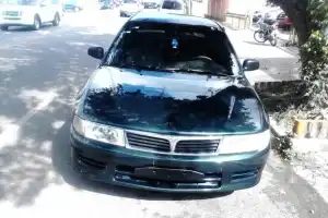 Mitsubishi Lancer GL 2001