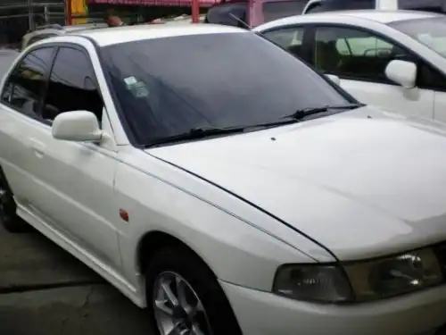 Mitsubishi Lancer GLXI 1999