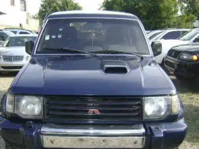 Mitsubishi Montero  1998