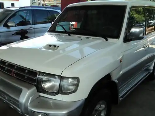 Mitsubishi Montero  1998