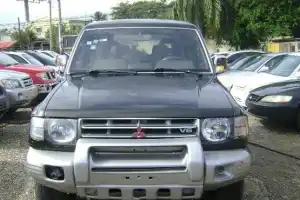 Mitsubishi Montero  1999