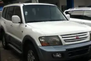 Mitsubishi Montero  2001