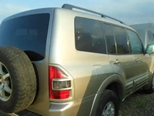 Mitsubishi Montero  2001