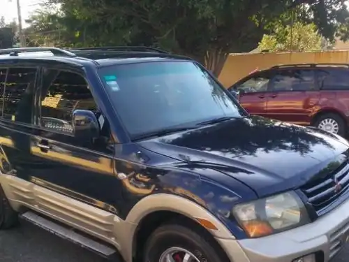 Mitsubishi Montero  2002