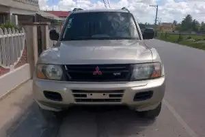Mitsubishi Montero 2001 