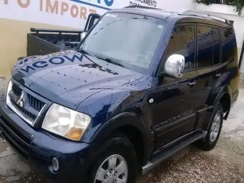 Mitsubishi Montero 2002