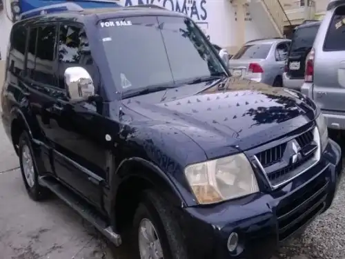 Mitsubishi Montero 2002