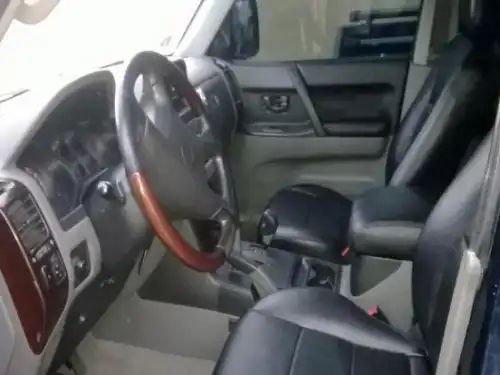 Mitsubishi Montero 2002