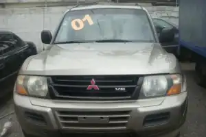 Mitsubishi Montero GLS 2001
