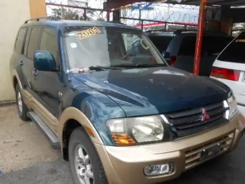 Mitsubishi Montero LS 2002