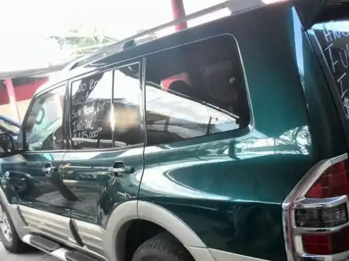 Mitsubishi Montero Limited 2001