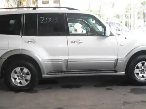 Mitsubishi Montero Limited 2003