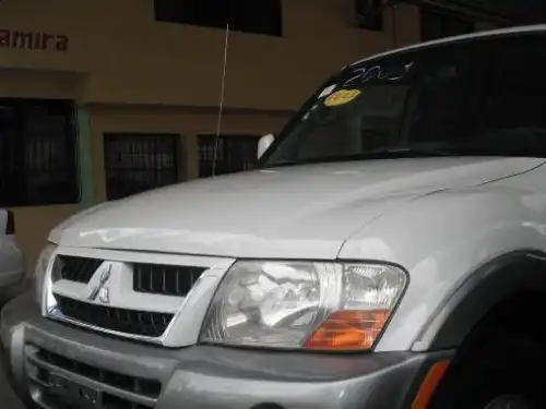 Mitsubishi Montero Limited 2003