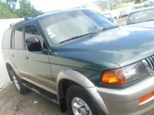 Mitsubishi Montero Sport  1998