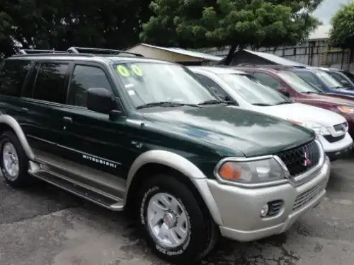 Mitsubishi Montero Sport  2000