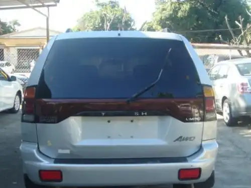 Mitsubishi Montero Sport  2002