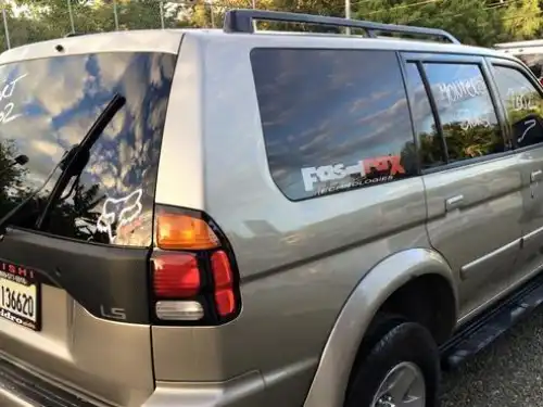 Mitsubishi Montero Sport  2002