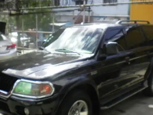 Mitsubishi Montero Sport  2002