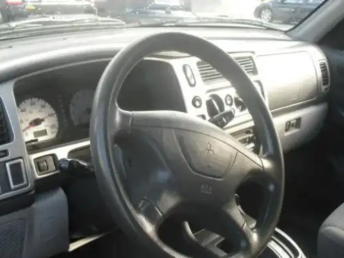 Mitsubishi Montero Sport  2002