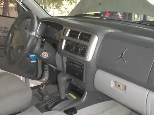 Mitsubishi Montero Sport  2002