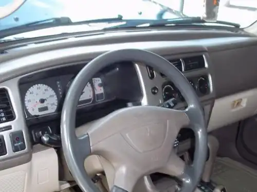 Mitsubishi Montero Sport L S 2002