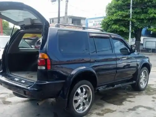 Mitsubishi Montero Sport LS 2002