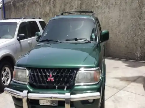 Mitsubishi Montero Sport Limited 2000