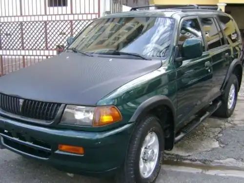 Mitsubishi Montero Sport XLS 1999