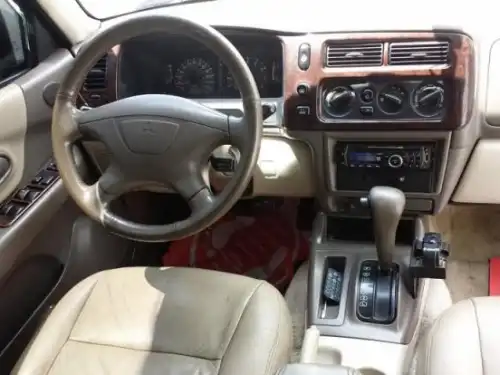 Mitsubishi Montero Sport XLS 2001