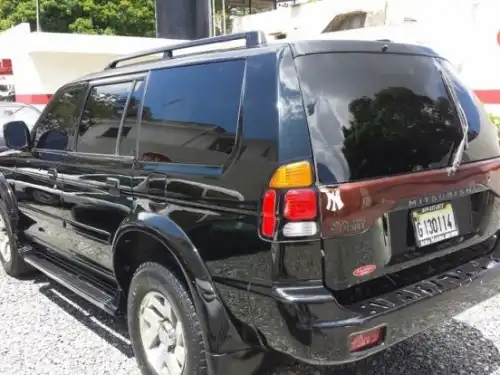 Mitsubishi Montero Sport XLS 2001