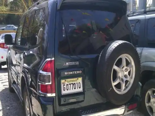 Mitsubishi Montero2001