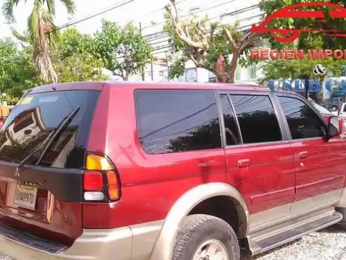 Mitsubishi Nativa  2000