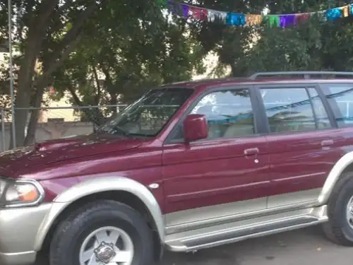 Mitsubishi Nativa  2000
