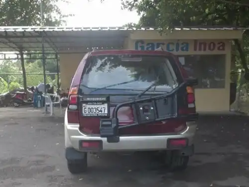 Mitsubishi Nativa  2000