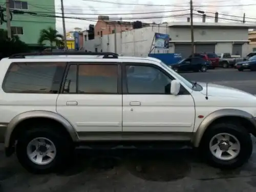 Mitsubishi Nativa 2003 Blanca 