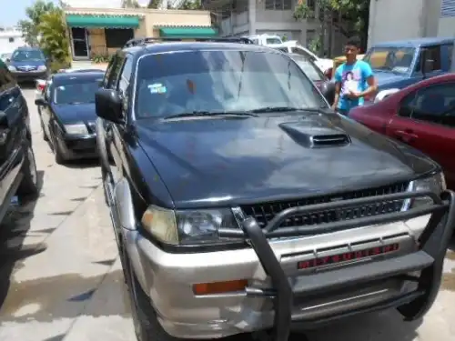 Mitsubishi Nativa GLX 2000