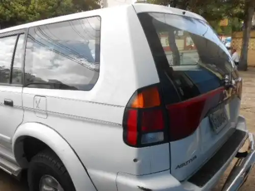 Mitsubishi Nativa2000