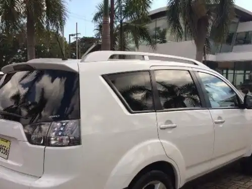 Mitsubishi Outlander  2008