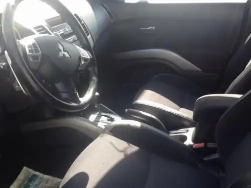 Mitsubishi Outlander  2009