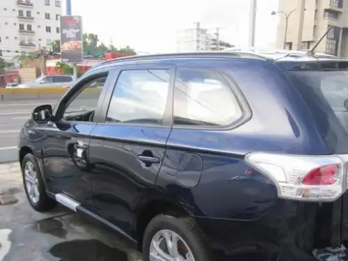 Mitsubishi Outlander  2014