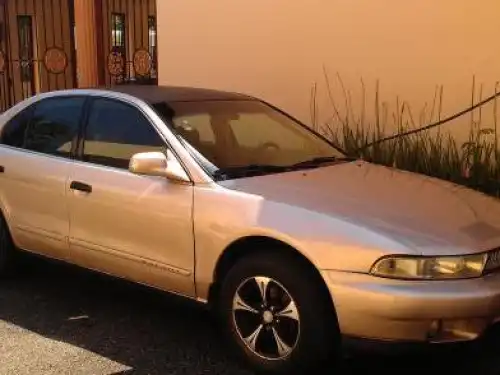 Mitsubishi galant 2001 