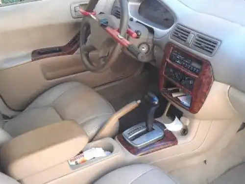 Mitsubishi galant 2001 